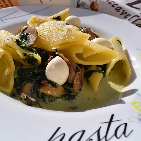ღ Pašta s gljivama, špinatom i  kestenima