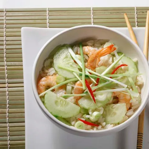 Japanska salata od riže i kozica