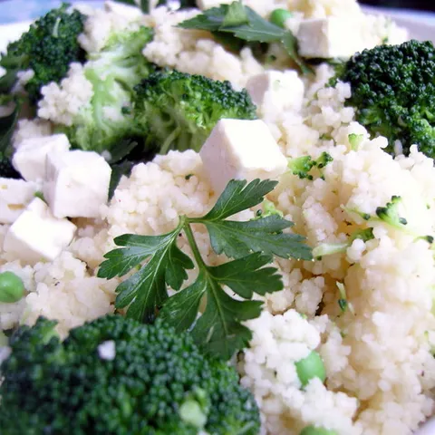 Broccolicouscous sa fetom