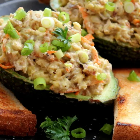Avokado (raznorazno punjen)