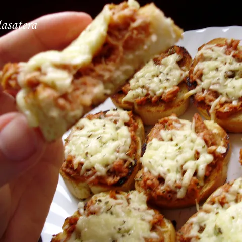 Hrskava tuna pizza