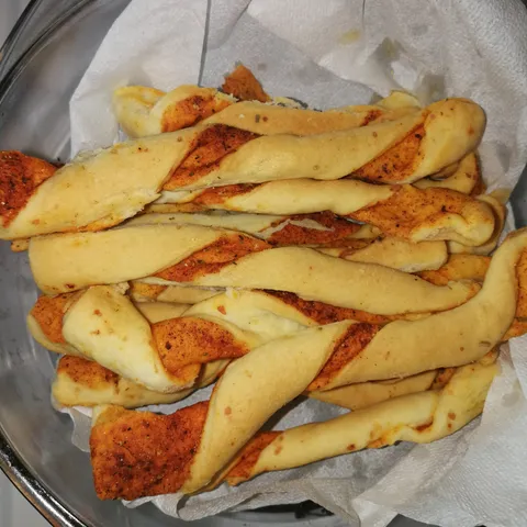 Hrskavi origano grisini