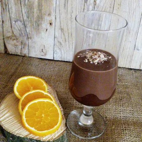 Smoothie od čokolade i aroma naranče