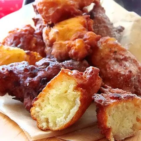 Birnenkrapfen/krafnice sa svježim kruškama