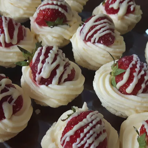 Creamcheese Coconut Cups