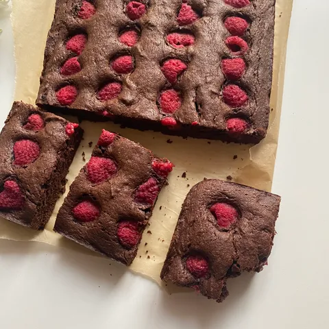 Brownies sa malinama