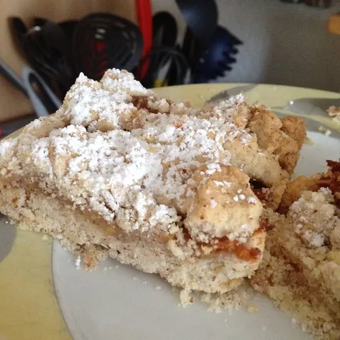 Crumble sa jabukama(bez glutena)