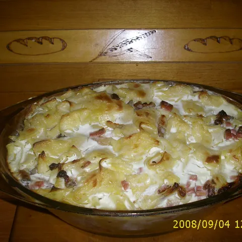 Zapečene krpice sa šunkom