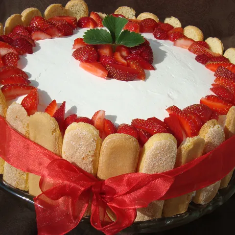 Torta od jagoda i limuna