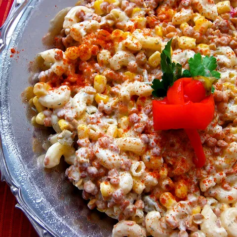 Mercimekli Makarna Salatasi/turska salata od leće