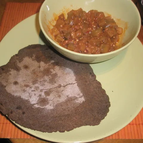 Baingan Bharta (patlidžan sa rajčicom)