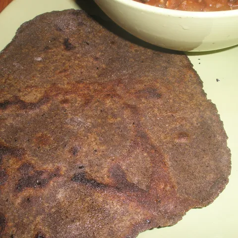 Kuttu ki puri (lepinja od heljdinog brašna)