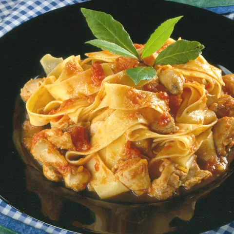 Pappardelle i ragu Contadino