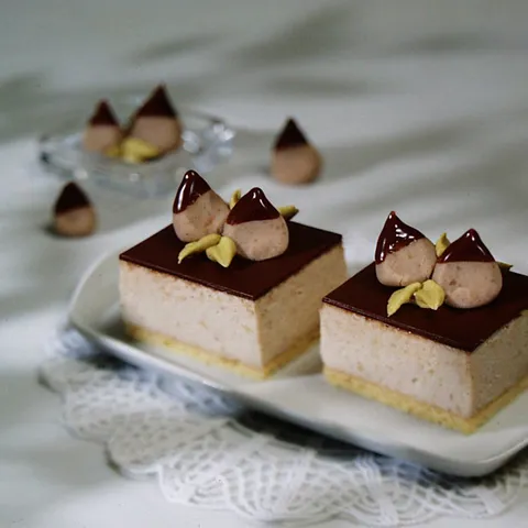 Parfe kocke s kestenom
