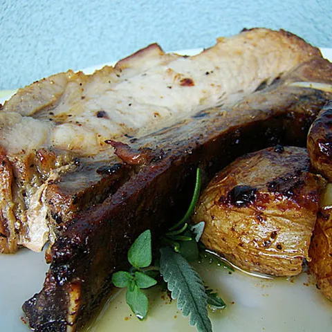 Dioklecijanova pečenka Carsko meso s krunom od mediteranskih začina