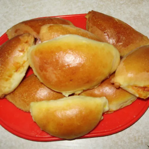 PICA PIROŠKE