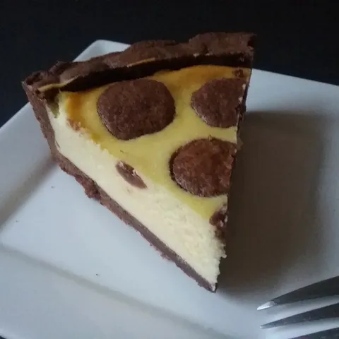 Crno-Bjeli kolac sa sirom