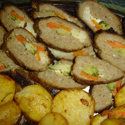 Rolat od mesa sa povrcem