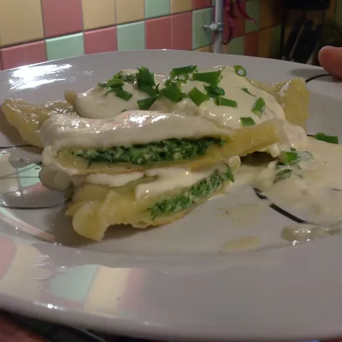 PELMENI ( PELJMENI ) S KOPRIVAMA