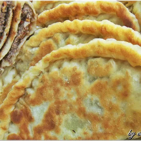 Kiymali pide – turske pogacice s mesom