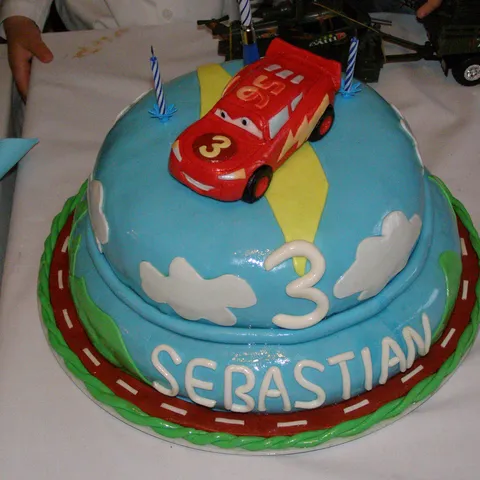Rođendanska torta “na kat”