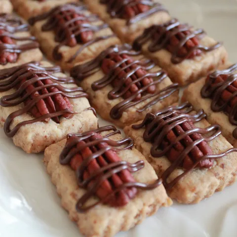 Prhki keksici sa pecan orasima i cokoladom