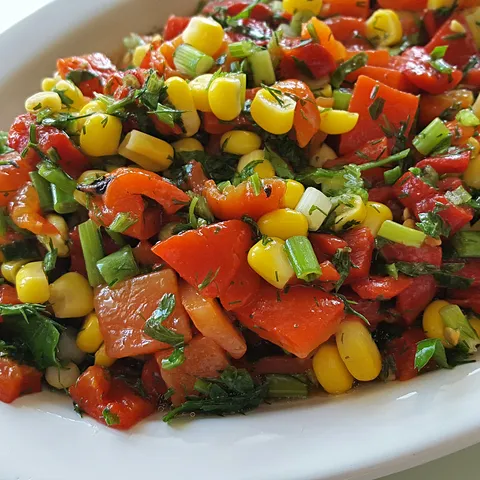 Salata od crvenih paprika