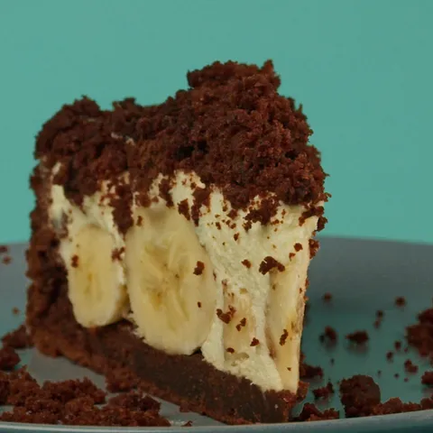 Čupavi tiramisu kolač s bananama