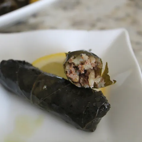 Nadjeveni listovi vinove loze - Dolma