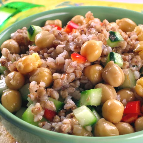 Salata od slanutka i heljdine kaše