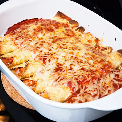 PILECA ENCHILADA - Meksicka palacinka sa umakom i sirom