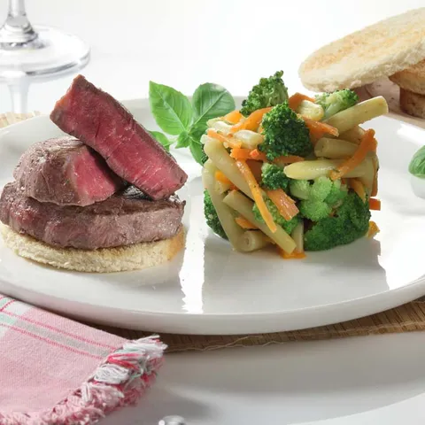 Francuska - Tournedos s povrćem na maslacu