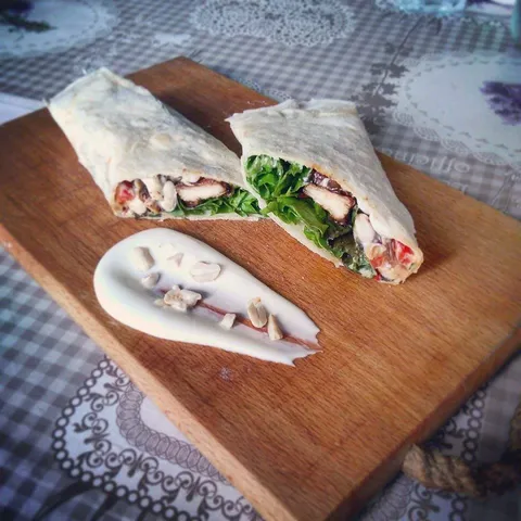 Kreativni chicken wrap