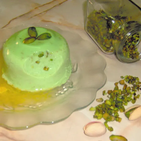 Penasti puding sa pistaćima