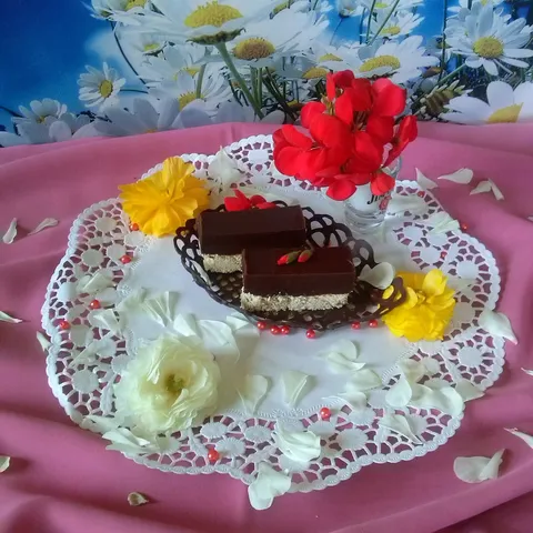COKOLADNA TORTA SA ALVOM I TAHINIJEM