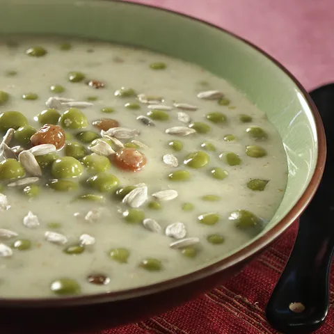 Graškova juha s curryjem