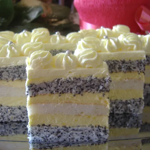 Kremaste mak kocke
