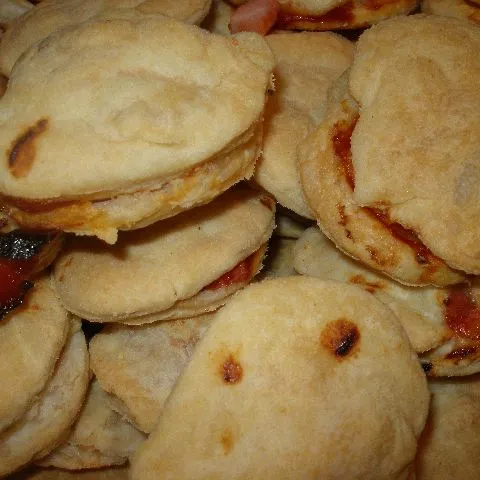 Sasvim jednostavne pizzetice