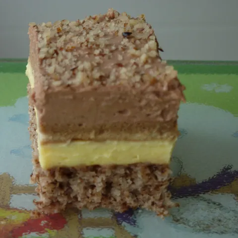 TROSTRUKI UŽITAK