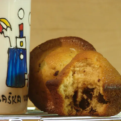 Muffini sa medom i lomljenom čokoladom by Patty – C