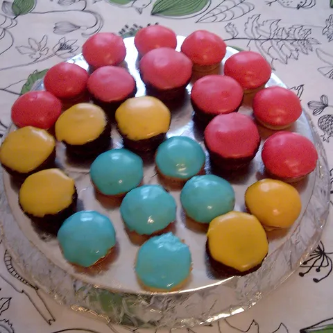 Veseli mini muffinsi!