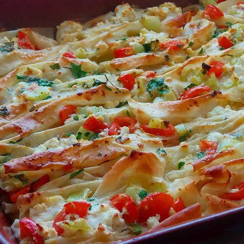 Pileli-borek/nabrani šareni burek