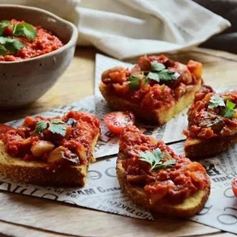 Veganské chilli s Ajvarem