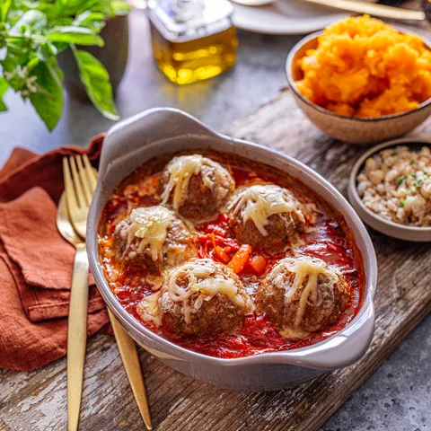 Baked meatballs in đuveč