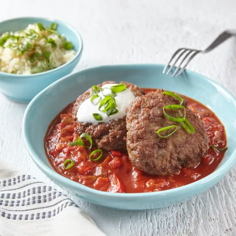 Chilli placky s pikantní omáčkou a koriandrovým kuskusem