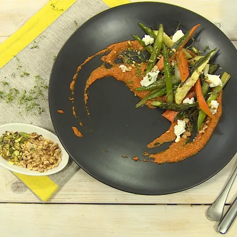 Romesco z zelenjavo
