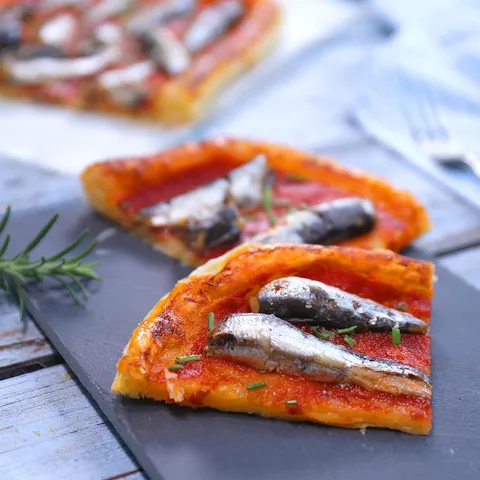 Sardinen- und Tomatentart