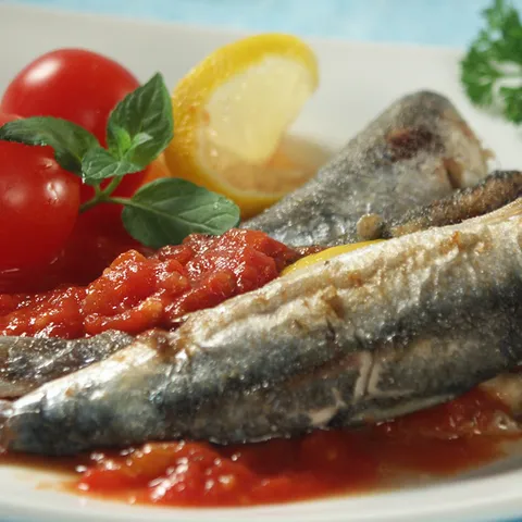 Sardine in sos de rosii