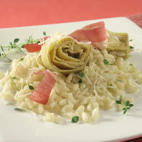Orez cu anghinare si prosciutto