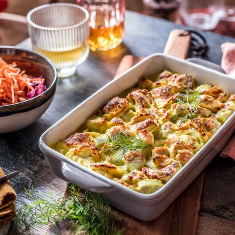 Tortellini with turkey and four cheeses
